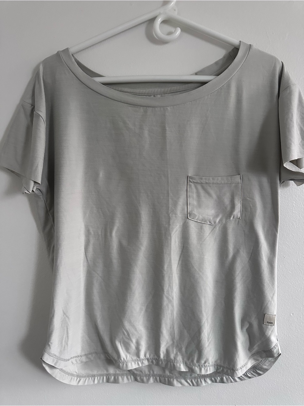Vuori Women's Short Sleeve Pocket Tee in Light Gray